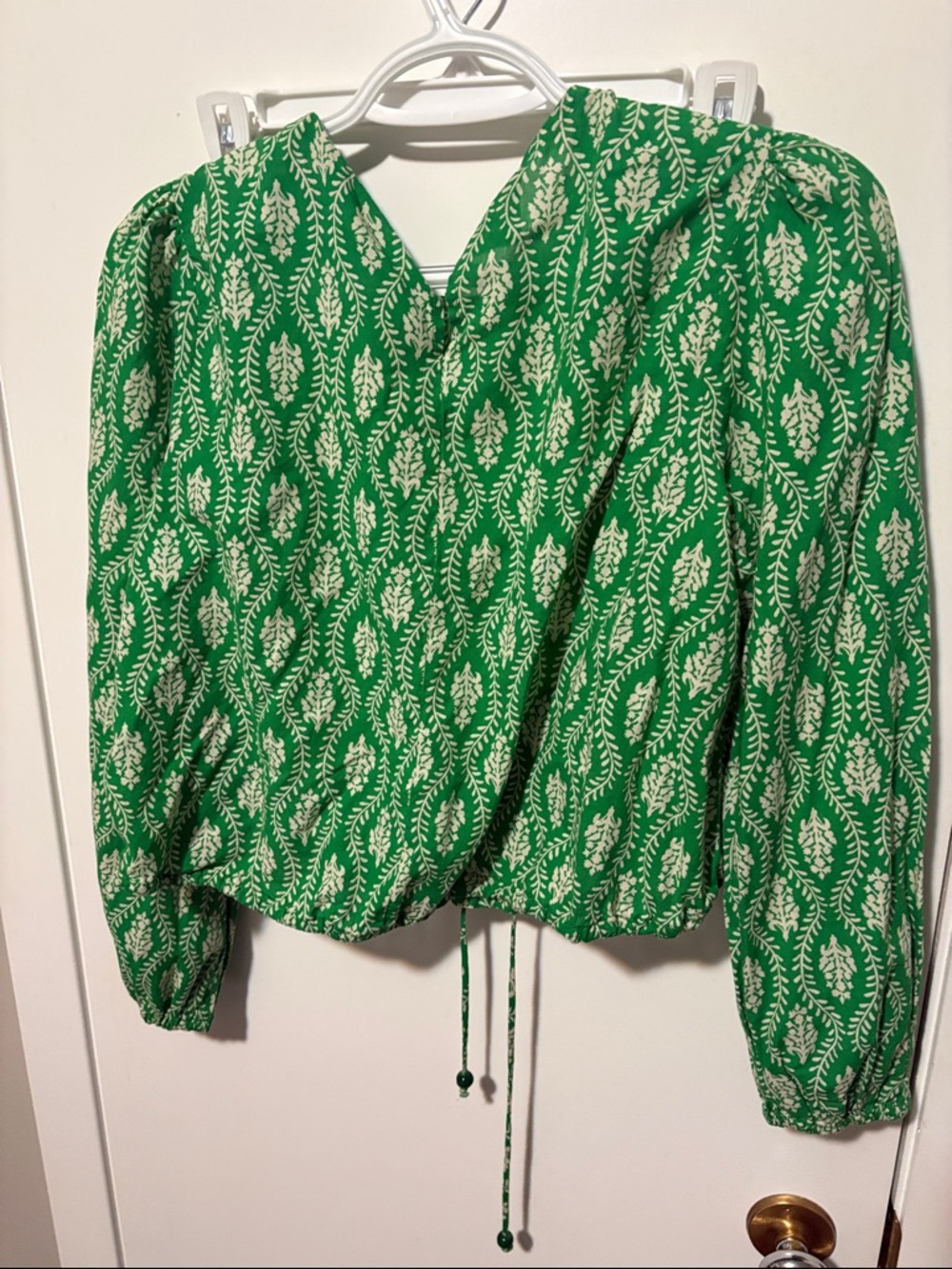 Zara Green Printed V-Neck Long Sleeve Women's Top